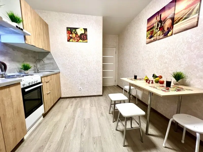 проспект Карла Маркса, 242