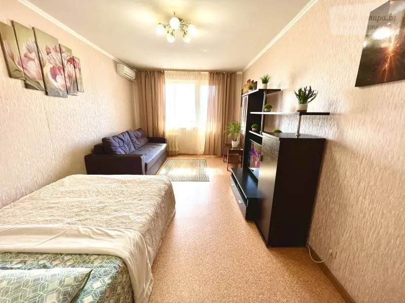 Революционная улица, 5