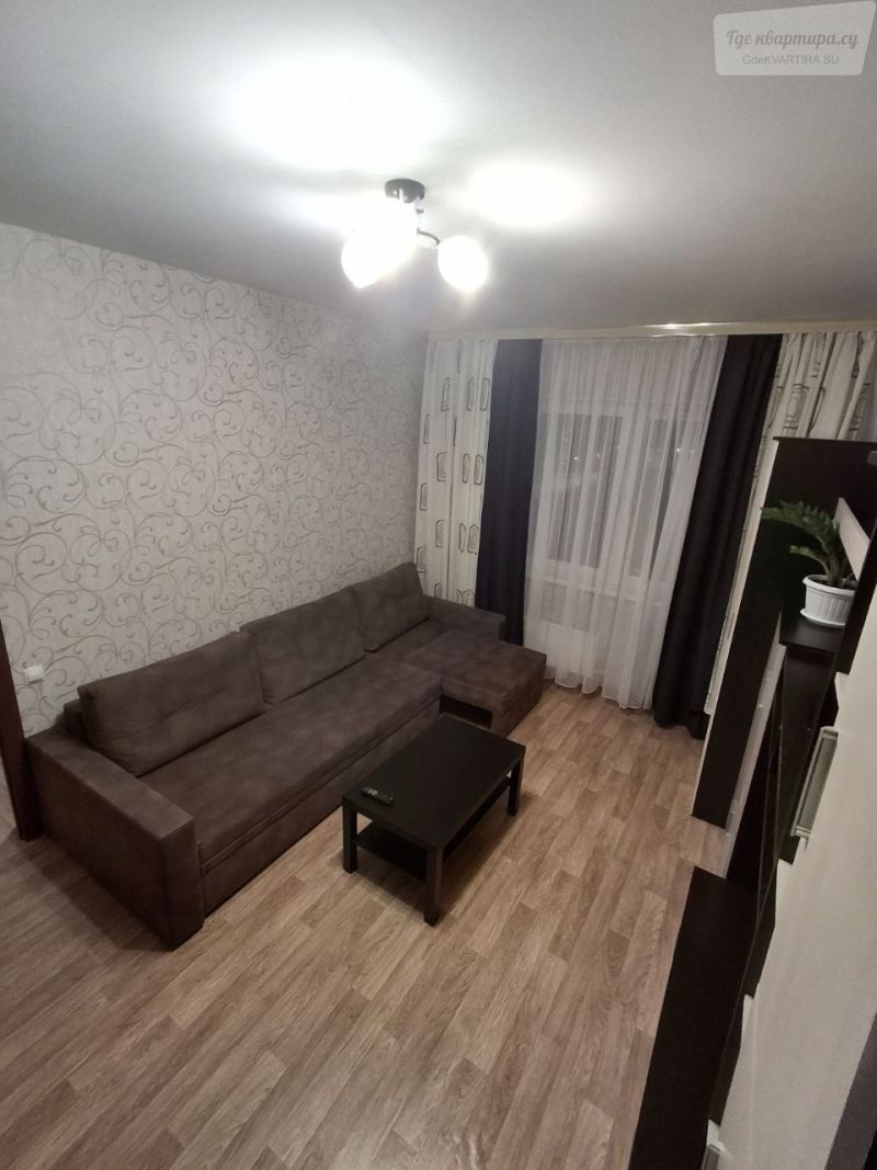 улица Александра Усольцева, 30
