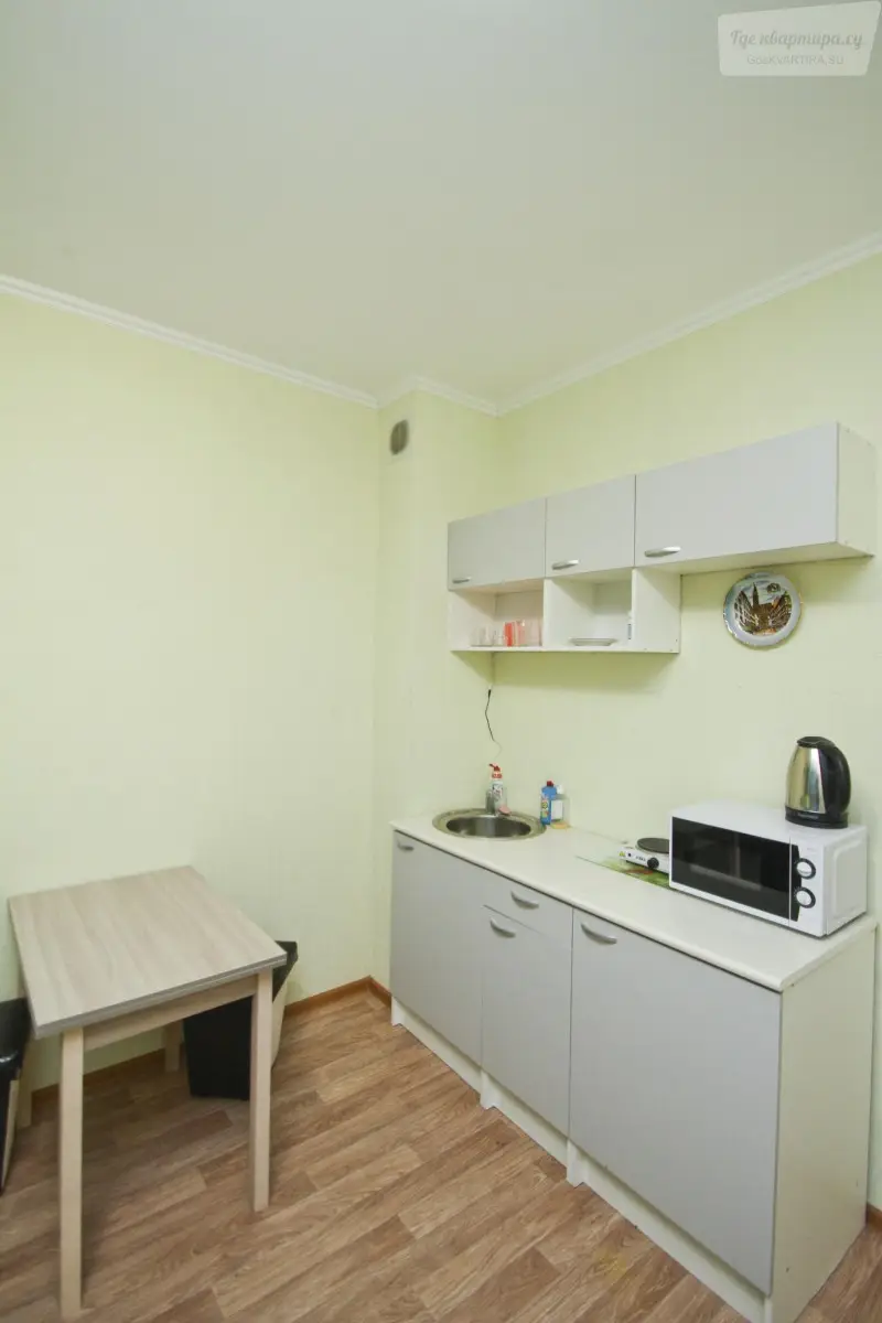 улица Александра Усольцева, 26